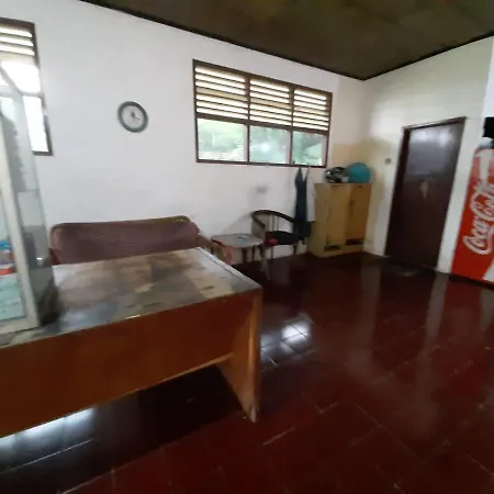 Oyo 92999 Villa Melati Puncak-2